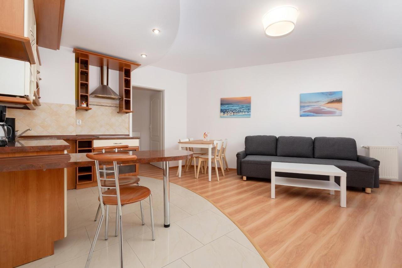 Port Kolobrzeg Str Towarowa By Jantar Apartamenty Kolobrzeg Kołobrzeg Exterior foto